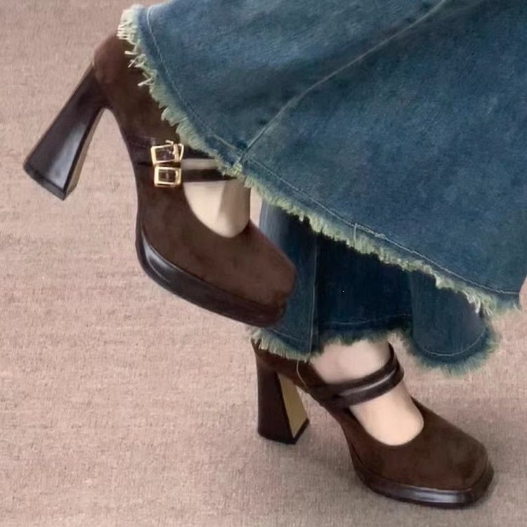 Vintage Fashion Girl - Zapatos Mary Jane Vintage de Tacón