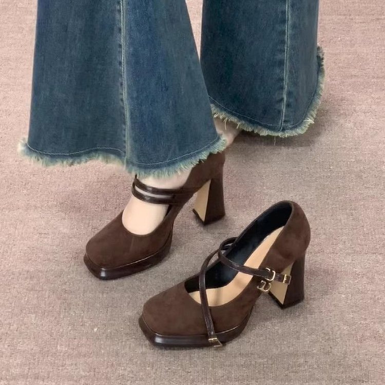 Zapatos Mary Jane Vintage de T - Vintage Fashion Girl reseña y precio