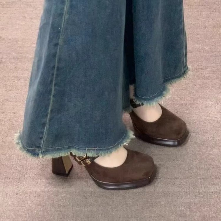 Zapatos Mary Jane Vintage de T - Vintage Fashion Girl reseña y precio
