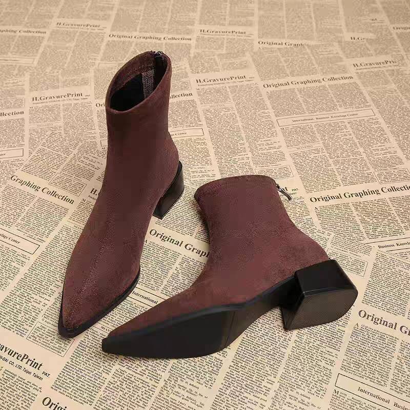 Nuevos botines modernos de tac - Vintage Fashion Rome reseña y precio
