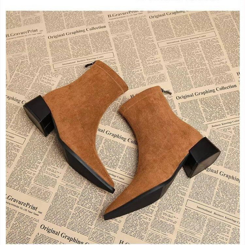 Nuevos botines modernos de tac - Vintage Fashion Rome reseña y precio