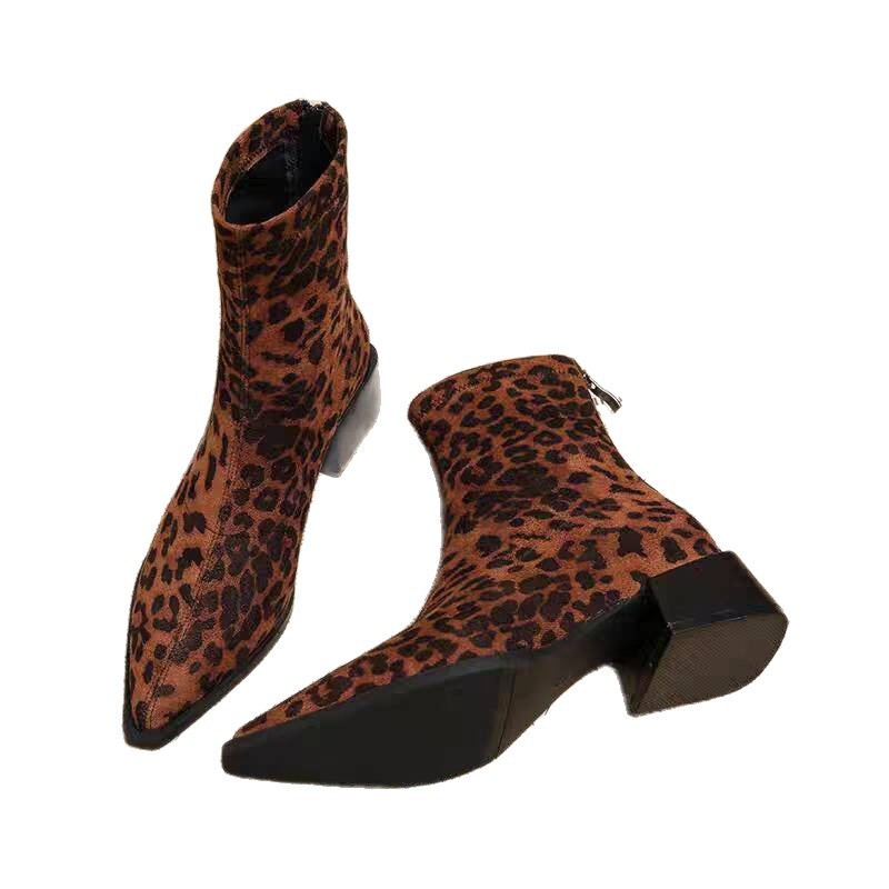 Nuevos botines modernos de tac - Vintage Fashion Rome reseña y precio